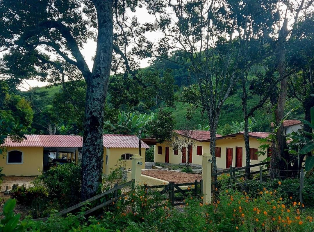 Pousada Sitio Monte Sinai Sao Jose do Barreiro  Exterior photo